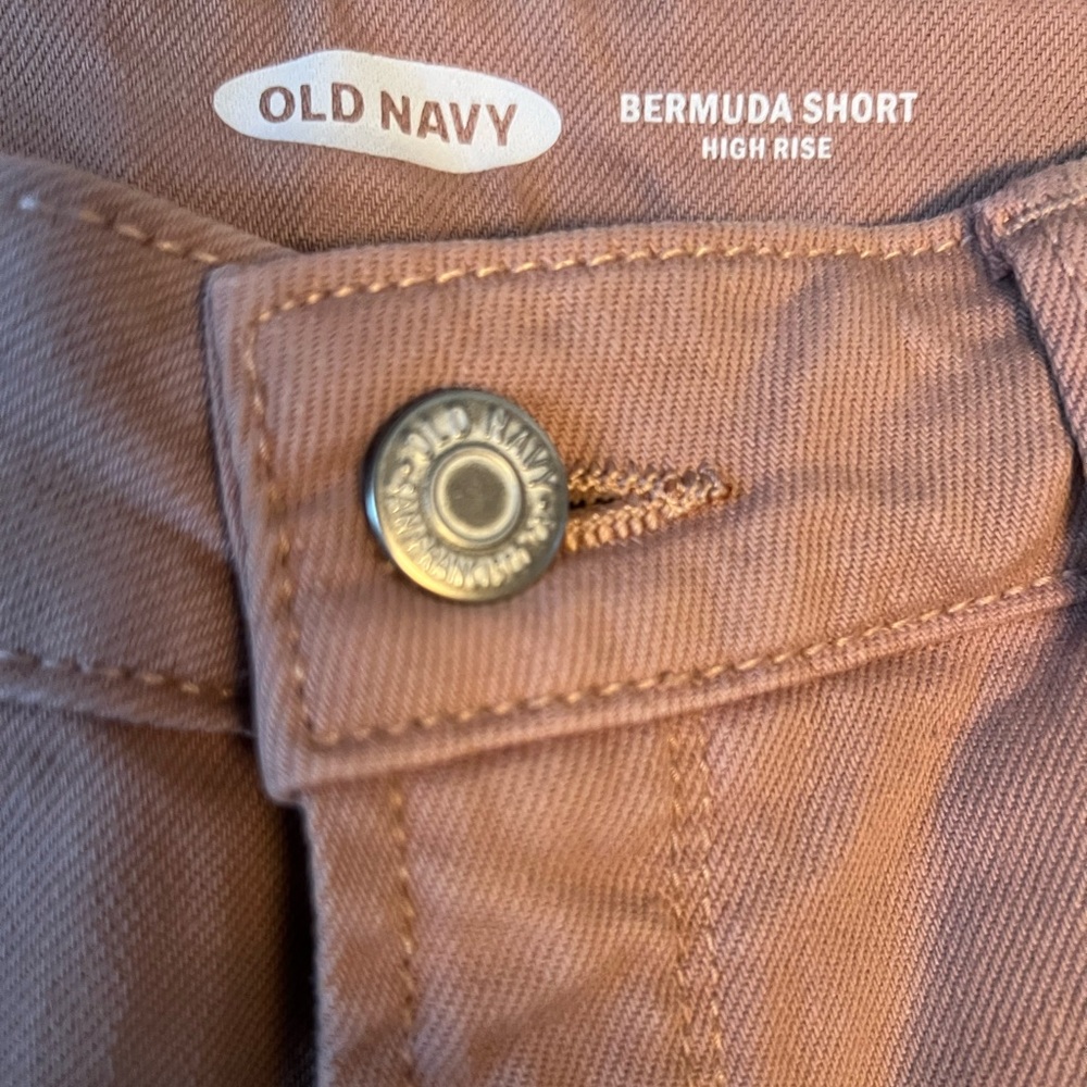 Old Navy Bermuda shorts